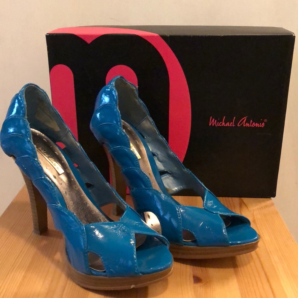 Turquoise Patent Leather Peep Toe Platform